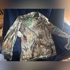 Realtree Camouflage long sleeve Shirt